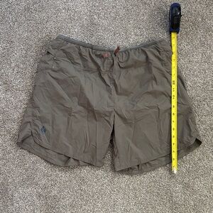 Men's Olive Green Quick-Dry Shorts